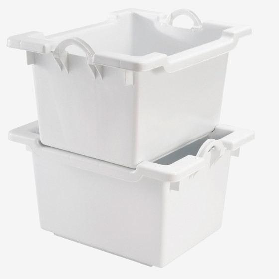 Reinforced stacking and nesting container