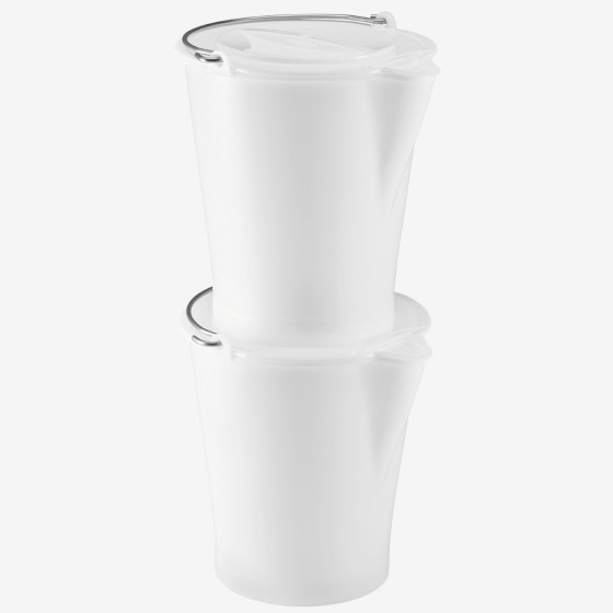 Lid for round bucket with pouring spout