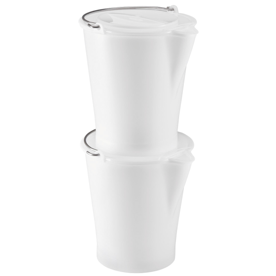 Round bucket with pouring spout + stainless steel handle