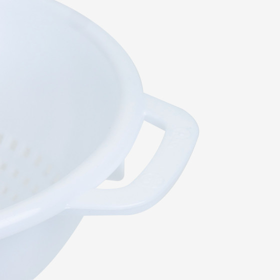 Colander  30 cm diameter  white