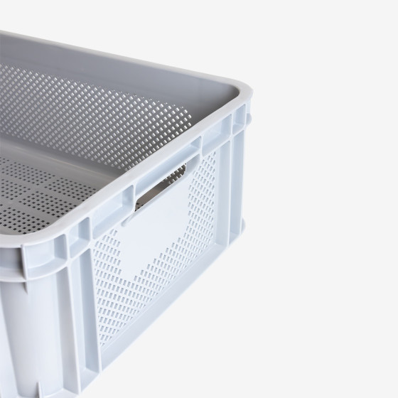 Finely perforated reinforced crate with handles 545 x 390 mm - 30 L and 45 L - 2 colours