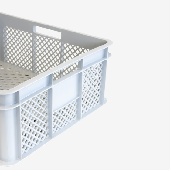 Perforated reinforced crate with stackable handles 400 x 350 mm - 11 L and 18 L - grey Perforated reinforced crate with stackable handles 400 x 350 mm - 11 L and 18 L - grey