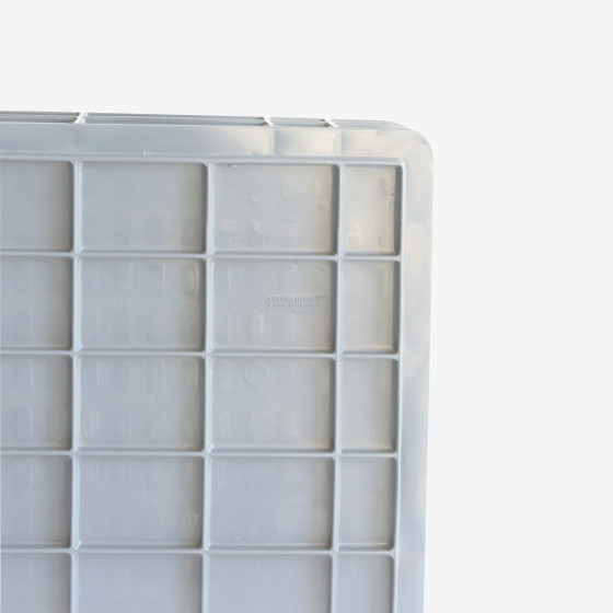 Reinforced tray with stackable handles 600 x 400 x 120 mm - 23 L - grey