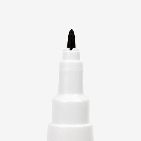 Pack of 8 water-erasable black markers