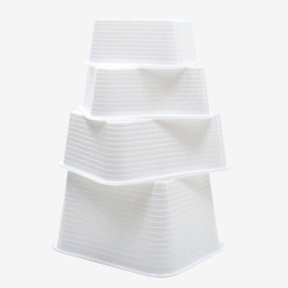 Rectangular reinforced container