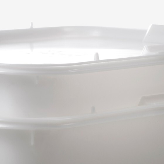 Dividing dough container
