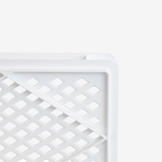Finely perforated, indented crate with handles 600 x 400 mm - 18 L and 45 L - white