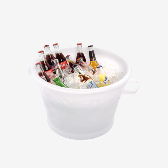 Round tub with reinforced bottom